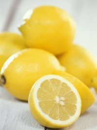 Padidina arba sumažina slėgį: citrina, arbata su juo, citrinos sultys - Distonija November